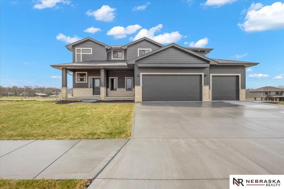 21707 Glenmore Drive, Gretna, NE 68028 - #1