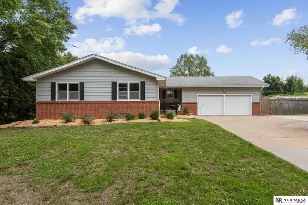 12037 N 40th Street, Omaha, NE 68112
