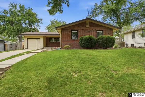 900 Northborough Lane, Lincoln, NE 68505