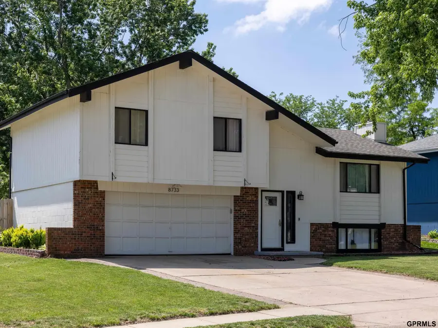8733 Bayberry Road, La Vista, NE 68128 - #2