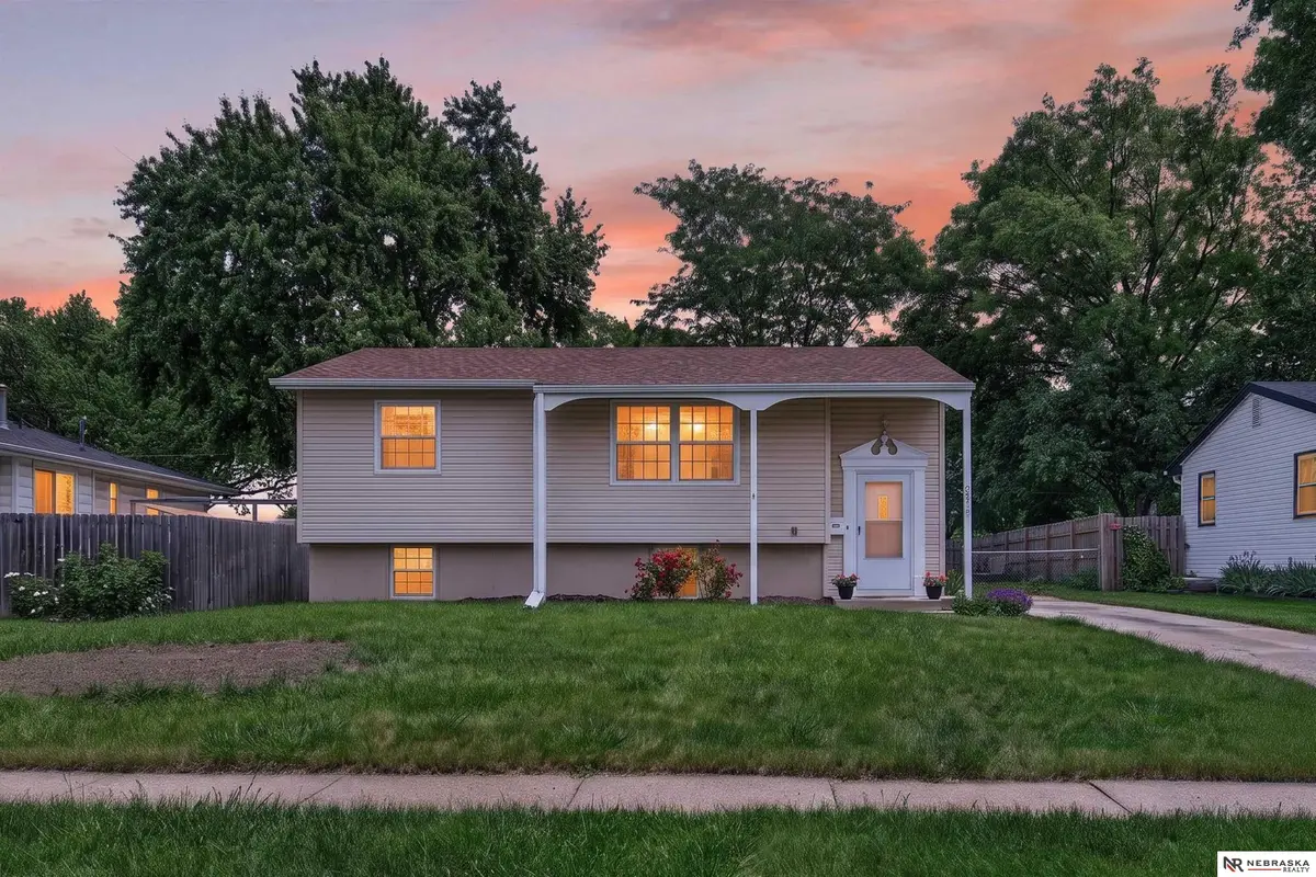 3611 S 128 Avenue, Omaha, NE 68144 - #1