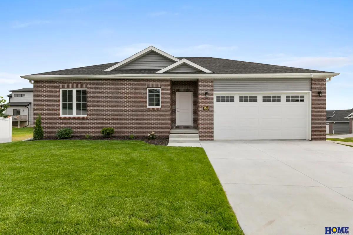 5838 S 94th Street, Lincoln, NE 68526 - #1
