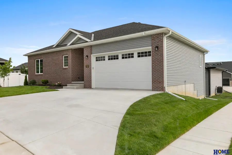 5838 S 94th Street, Lincoln, NE 68526 - #2