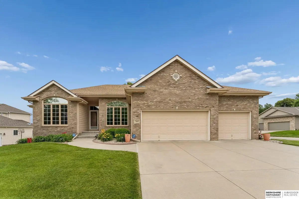 7419 S 94th Street, La Vista, NE 68128 - #1