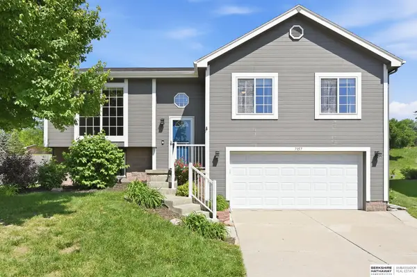 7357 N 73rd Street, Omaha, NE 68122