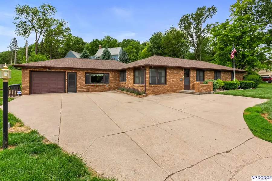 2423 Fontanelle Boulevard, Blair, NE 68008 - #2