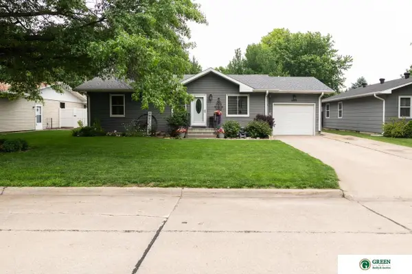 1519 Raell Drive, York, NE 68467