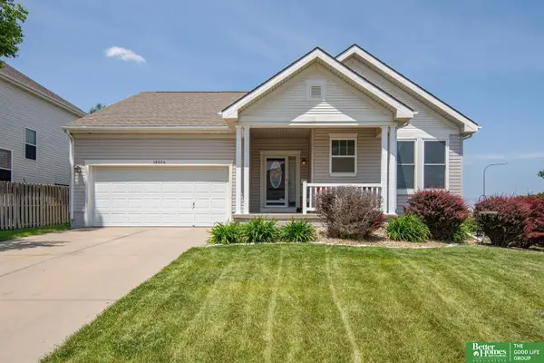 18904 Howe Street, Omaha, NE 68130
