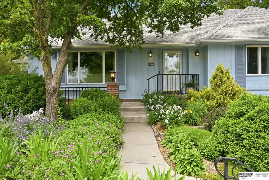 8162 Spaulding Circle, Omaha, NE 68134 - #2