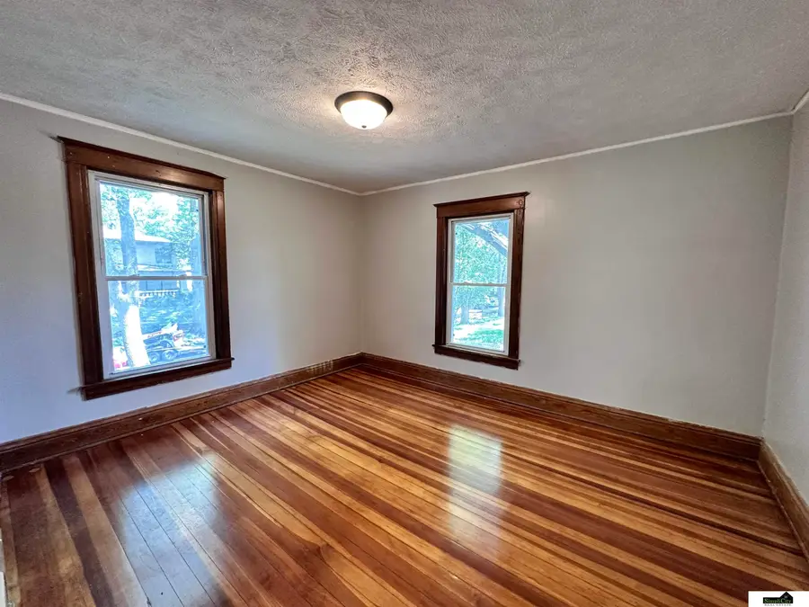421 S 28th Street, Lincoln, NE 68510 - #2