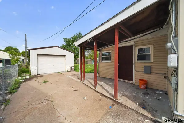 4134 N 62nd Street, Omaha, NE 68104