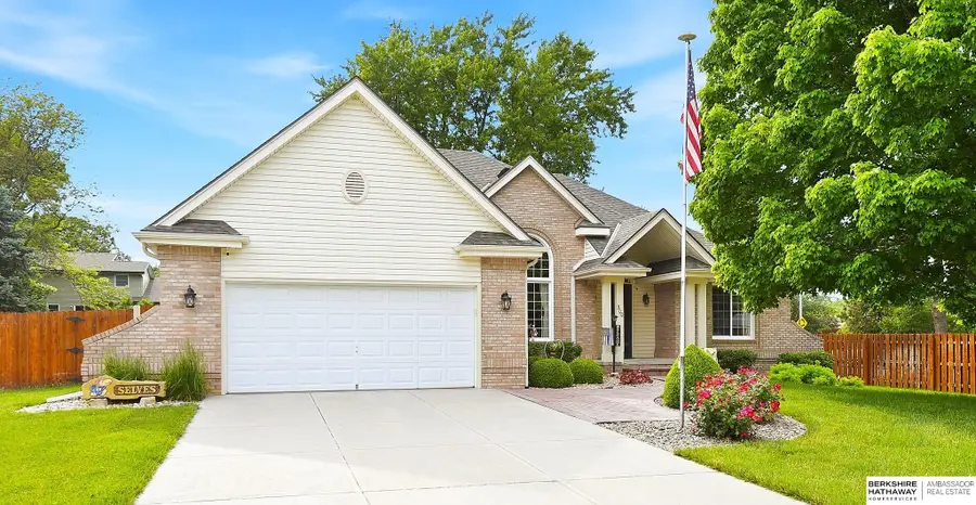 300 S Fillmore Street, Papillion, NE 68046 - #2
