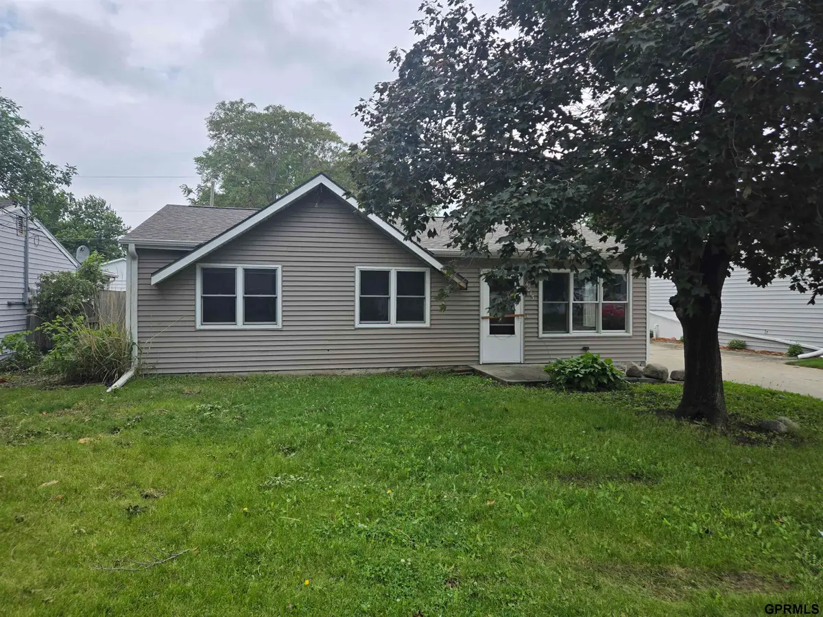 4013 Twin City Drive, Council Bluffs, IA 51501 - #1