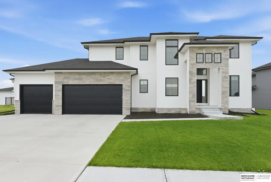 21113 Ellison Avenue, Elkhorn, NE 68022 - #2