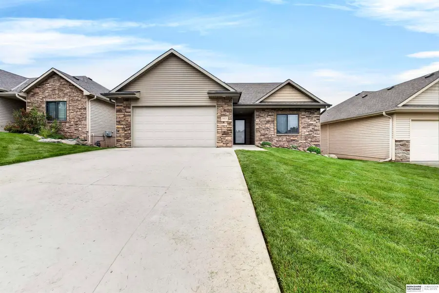 10615 Hillcrest Drive, La Vista, NE 68128 - #2