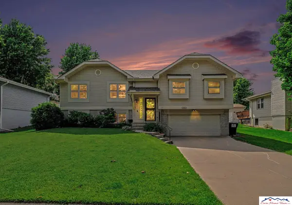 7728 S 70th Street, La Vista, NE 68128