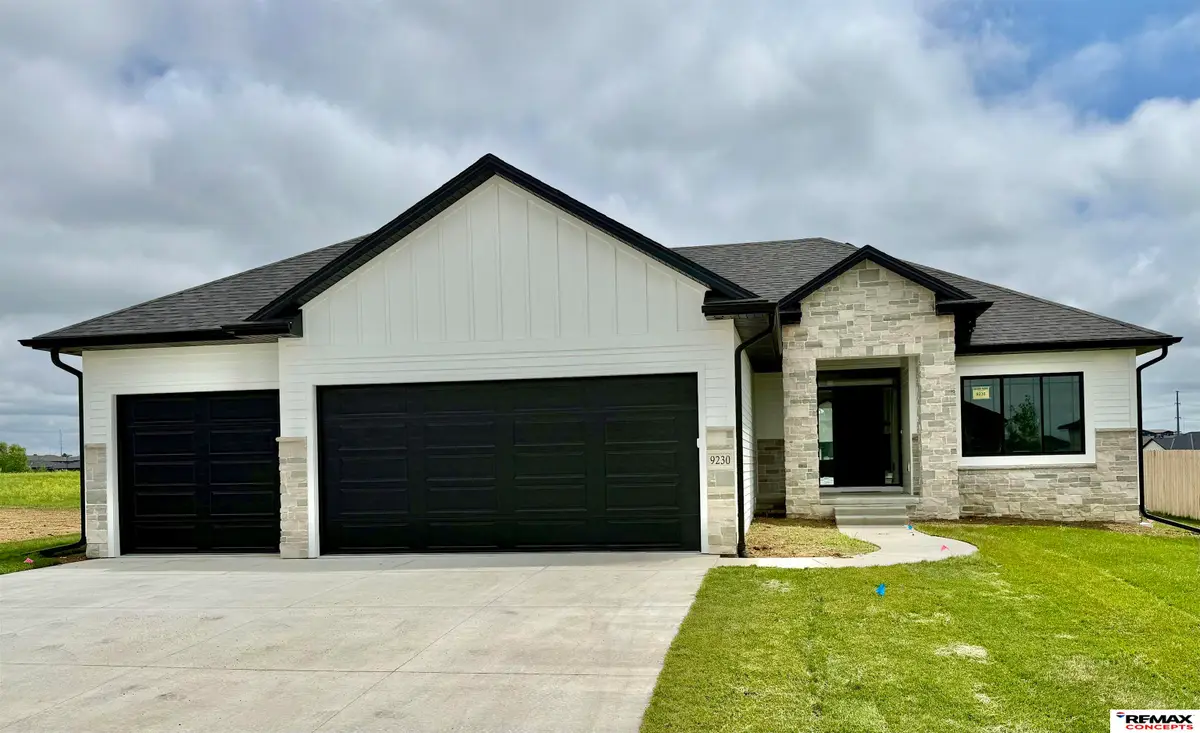 9230 Castle Pine Drive, Lincoln, NE 68516 - #1