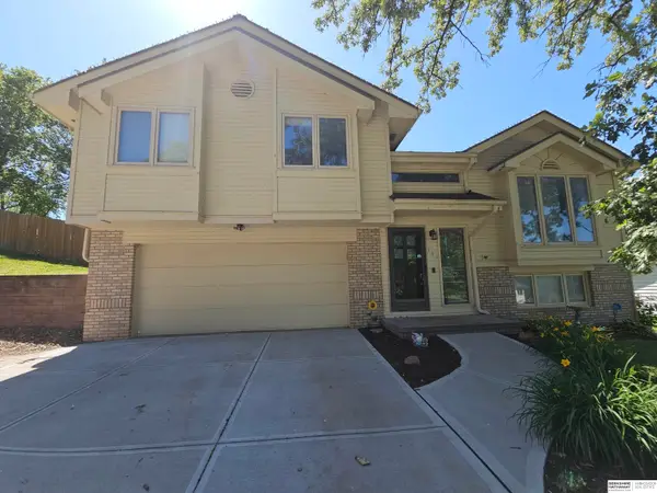 521 Vine Street, Louisville, NE 68037
