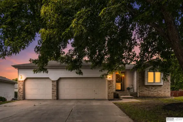 5320 NW Tudor Lane, Lincoln, NE 68521