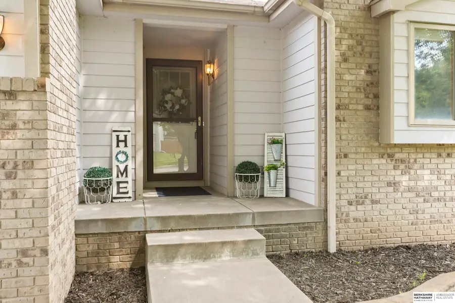 5320 NW Tudor Lane, Lincoln, NE 68521 - #3