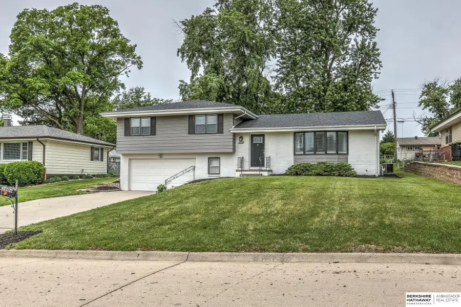 3606 S 51 Avenue, Omaha, NE 68106 - #2