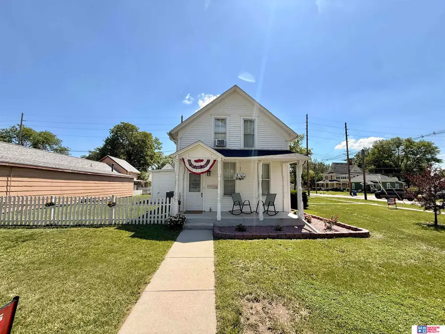 410 N 3rd Street, Seward, NE 68434 - #2