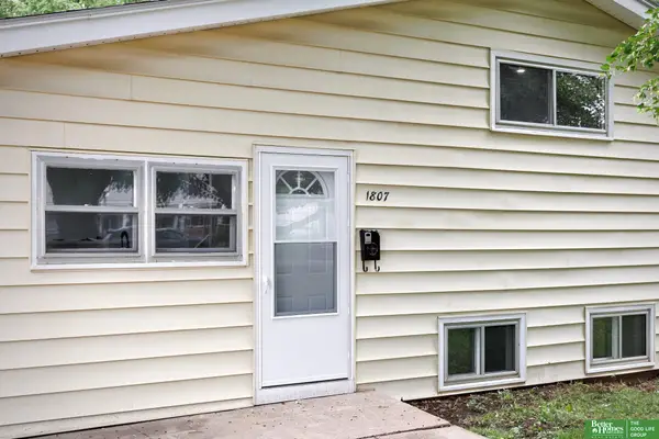 1807 Warren Street, Bellevue, NE 68005
