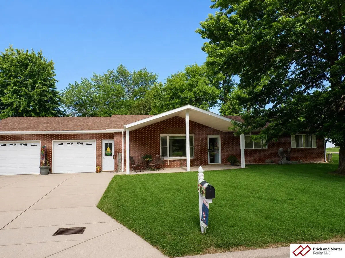 203 S 16 Street, Wymore, NE 68466 - #1