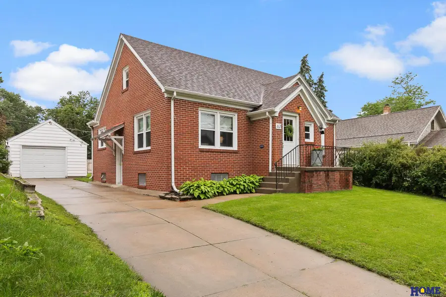 621 A Street, Lincoln, NE 68502 - #2
