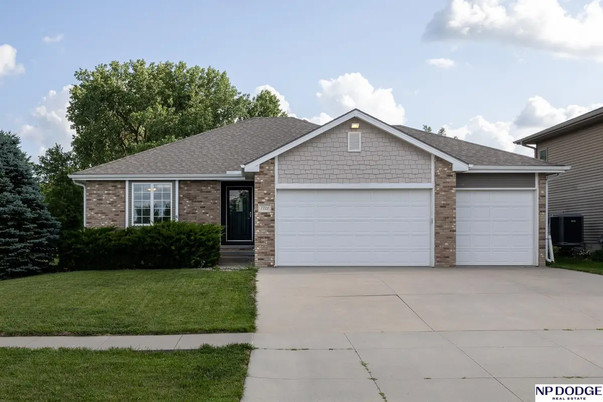 7721 Glynoaks Drive, Lincoln, NE 68516 - #1