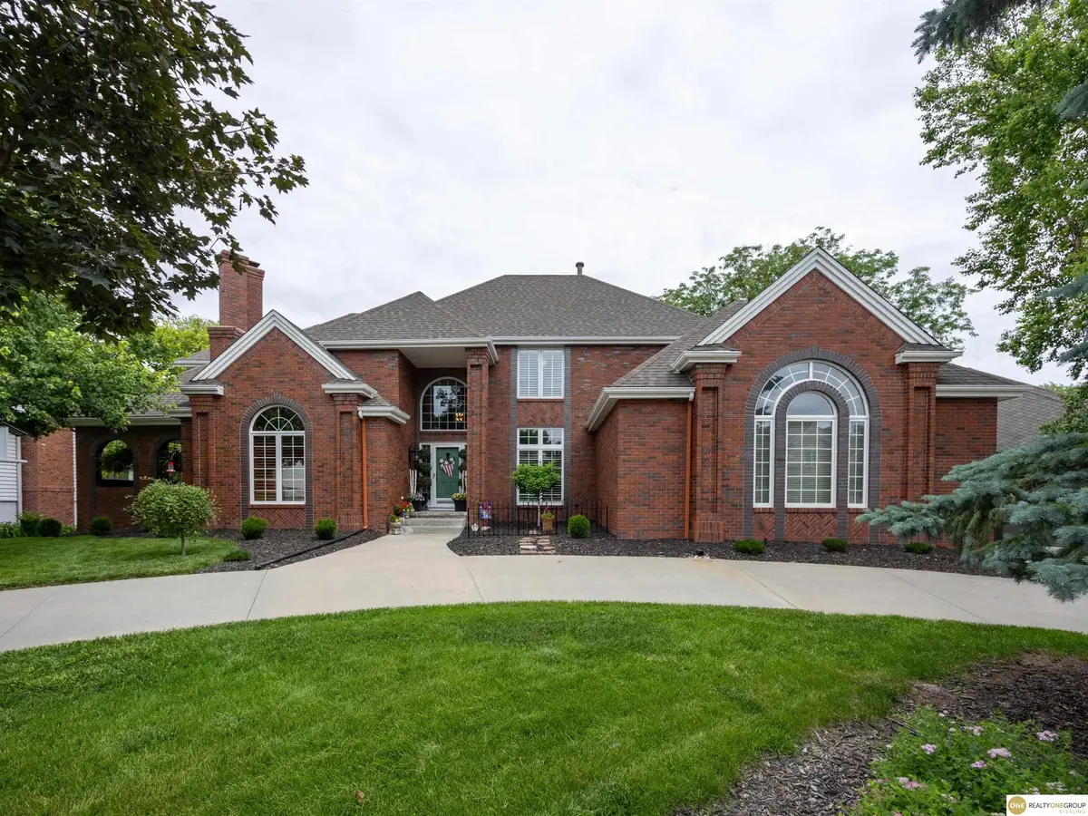 16432 Leavenworth Circle, Omaha, NE 68118 - #1