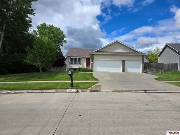 4548 W Ludwig Drive, Lincoln, NE 68528