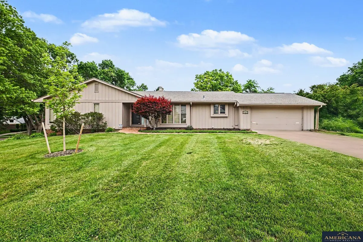 9916 Devonshire Drive, Omaha, NE 68114 - #1