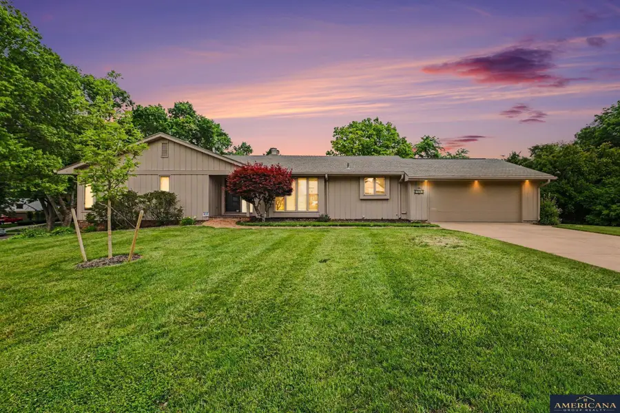 9916 Devonshire Drive, Omaha, NE 68114 - #2