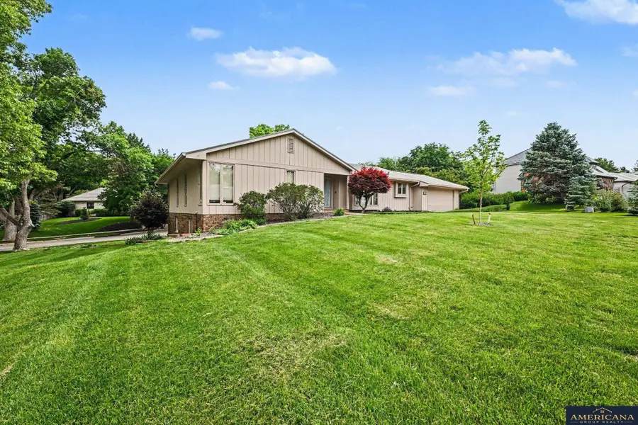 9916 Devonshire Drive, Omaha, NE 68114 - #3