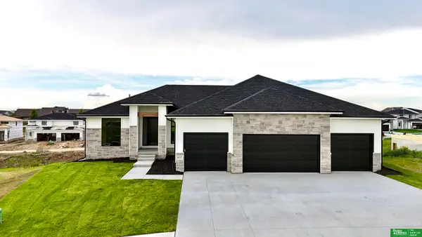 6517 S 214th Street, Elkhorn, NE 68022