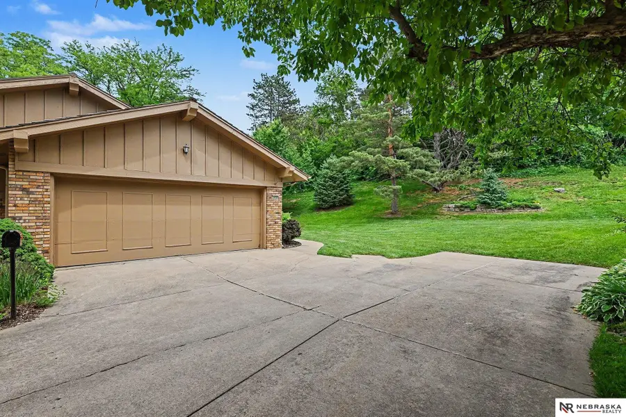 10262 Fieldcrest Drive, Omaha, NE 68114 - #2