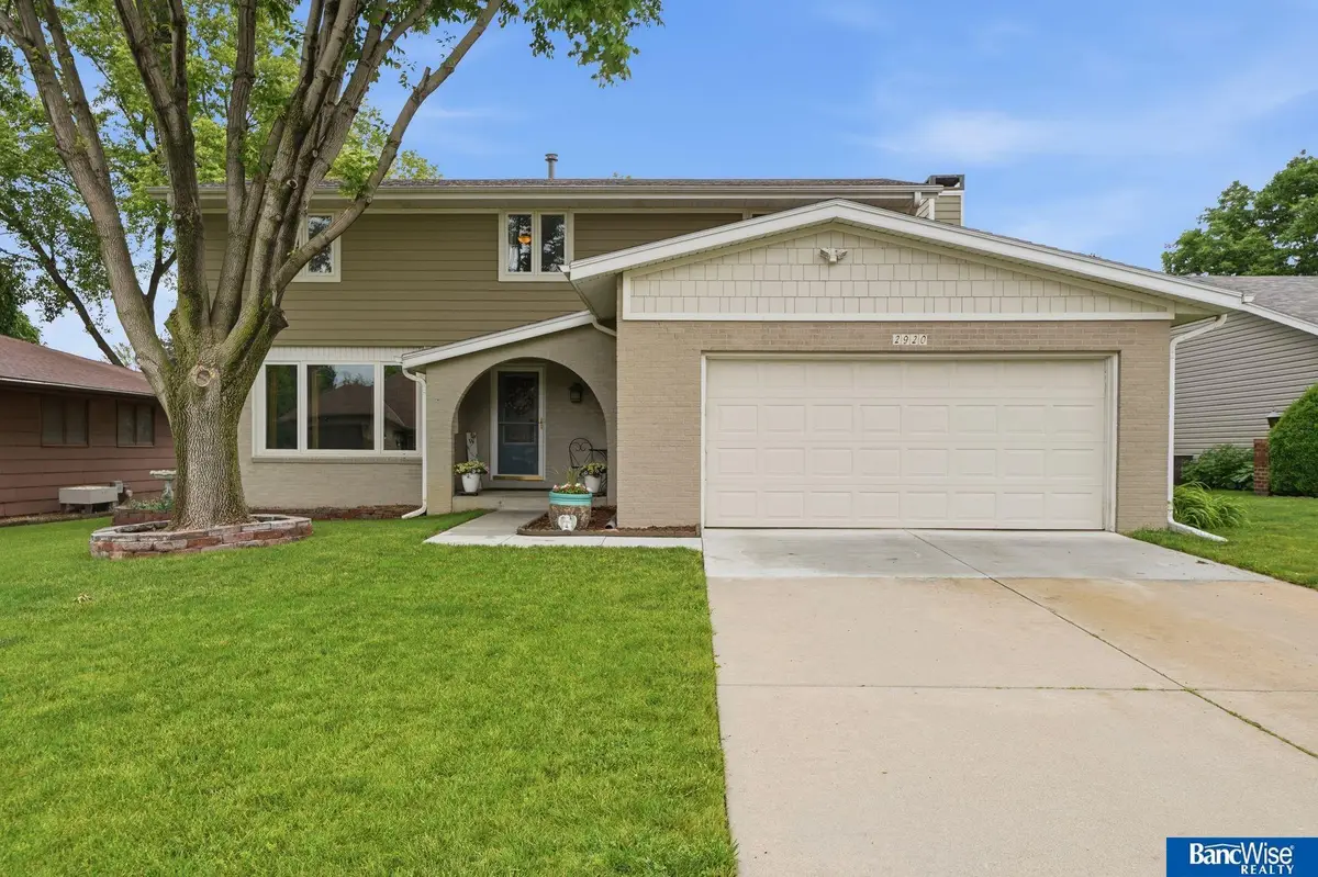 2920 Dorothy Drive, Lincoln, NE 68507 - #1