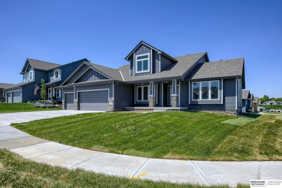 4302 Chennault Street, Bellevue, NE 68123 - #2