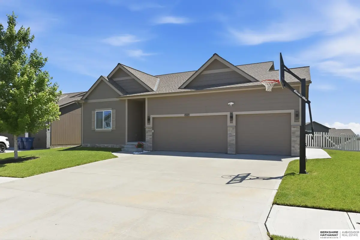 7165 N 167th Street, Bennington, NE 68007 - #1