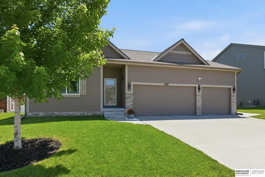 7165 N 167th Street, Bennington, NE 68007 - #3