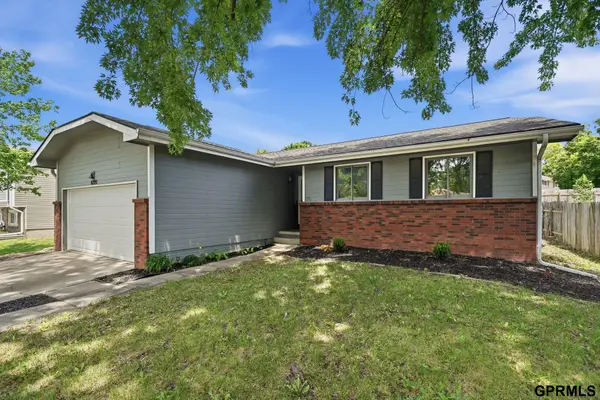 4220 Jacquelyn Drive, Lincoln, NE 68516