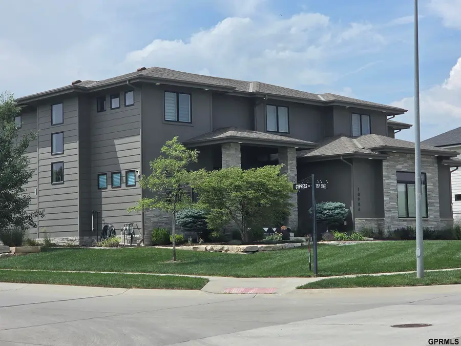 10906 S 175 Street, Omaha, NE 68136 - #3