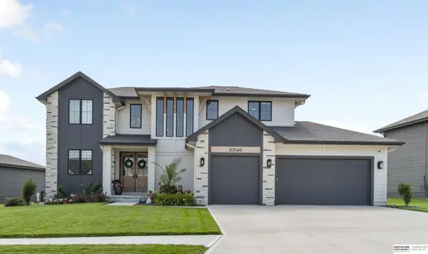 20545 Hartman Avenue, Elkhorn, NE 68022