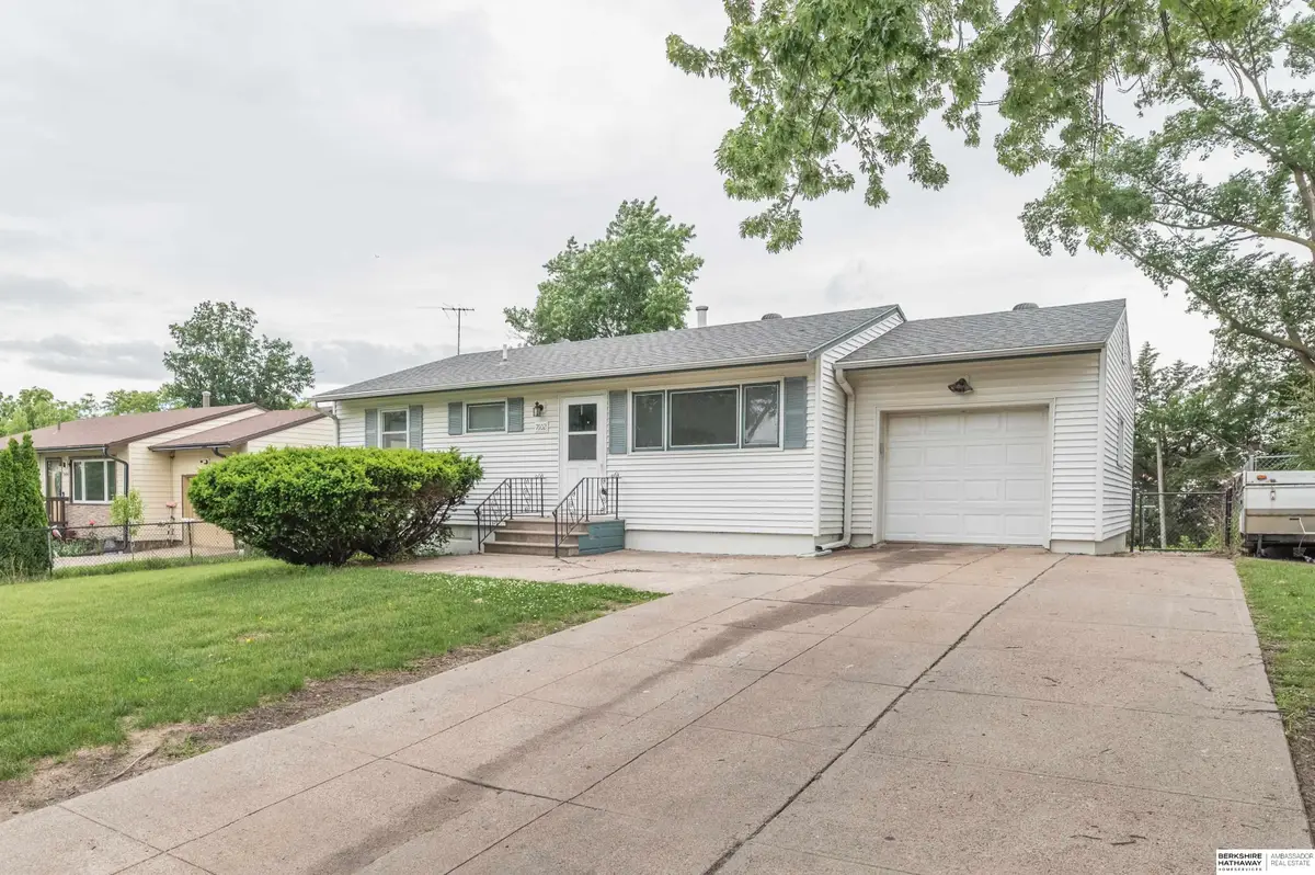7602 S 35th Street, Bellevue, NE 68147 - #1