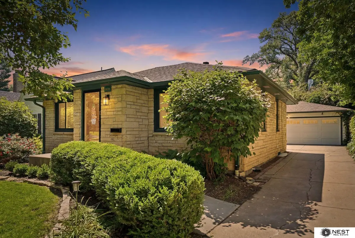 2639 Woodsdale Drive, Lincoln, NE 68502 - #1