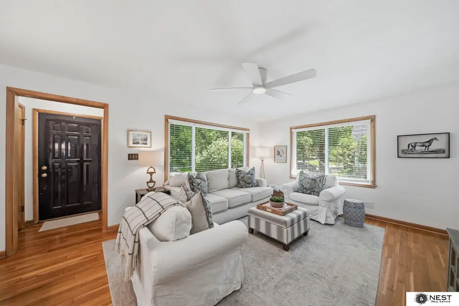 2639 Woodsdale Drive, Lincoln, NE 68502 - #2