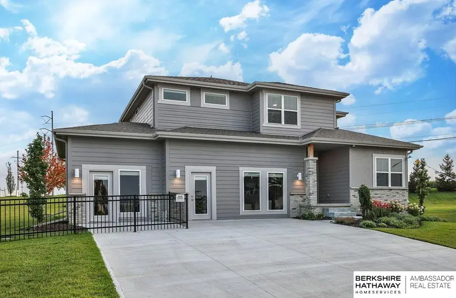 10518 S 113th Street, Papillion, NE 68046 - #2