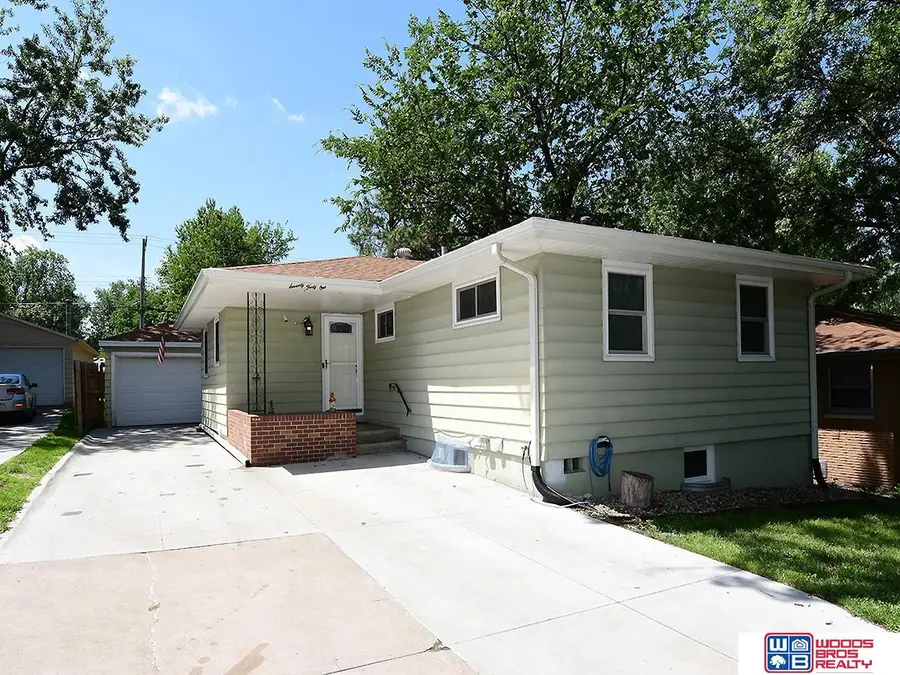 7041 Holdrege Street, Lincoln, NE 68505 - #2