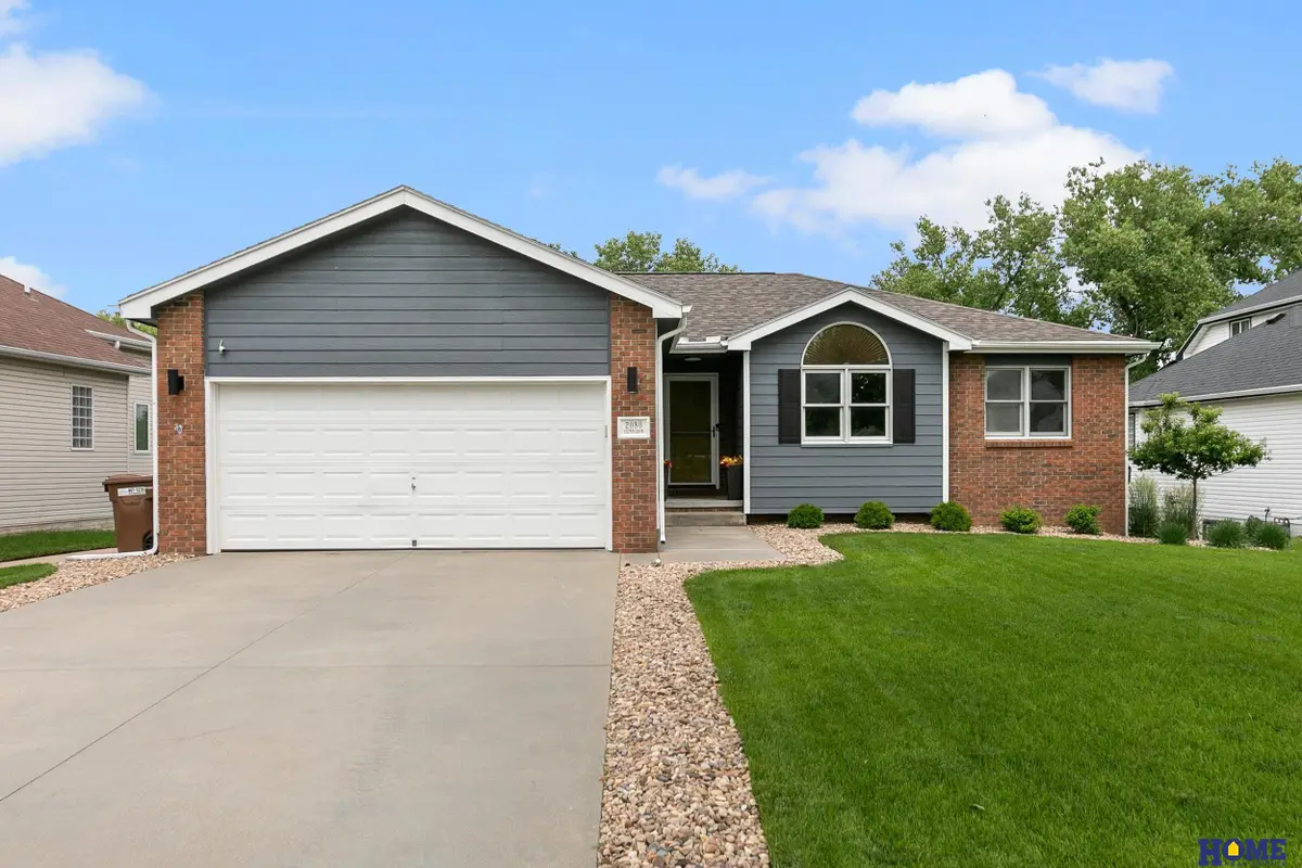 2080 Gunnison Drive, Lincoln, NE 68521 - #1